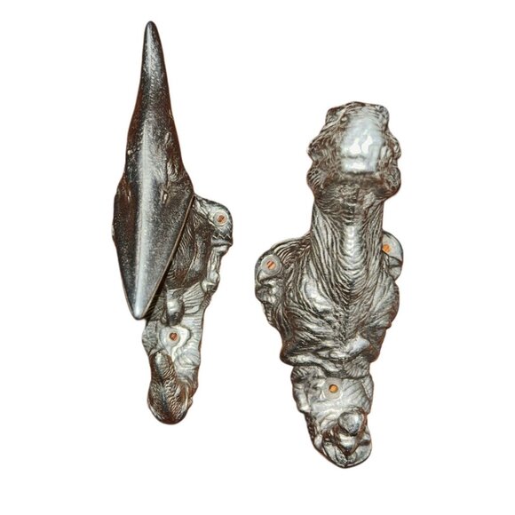 Set of Two Wall Mount Metal Dinosaur Coat Hooks Kids Vintage Room Decor - Picture 1 of 5